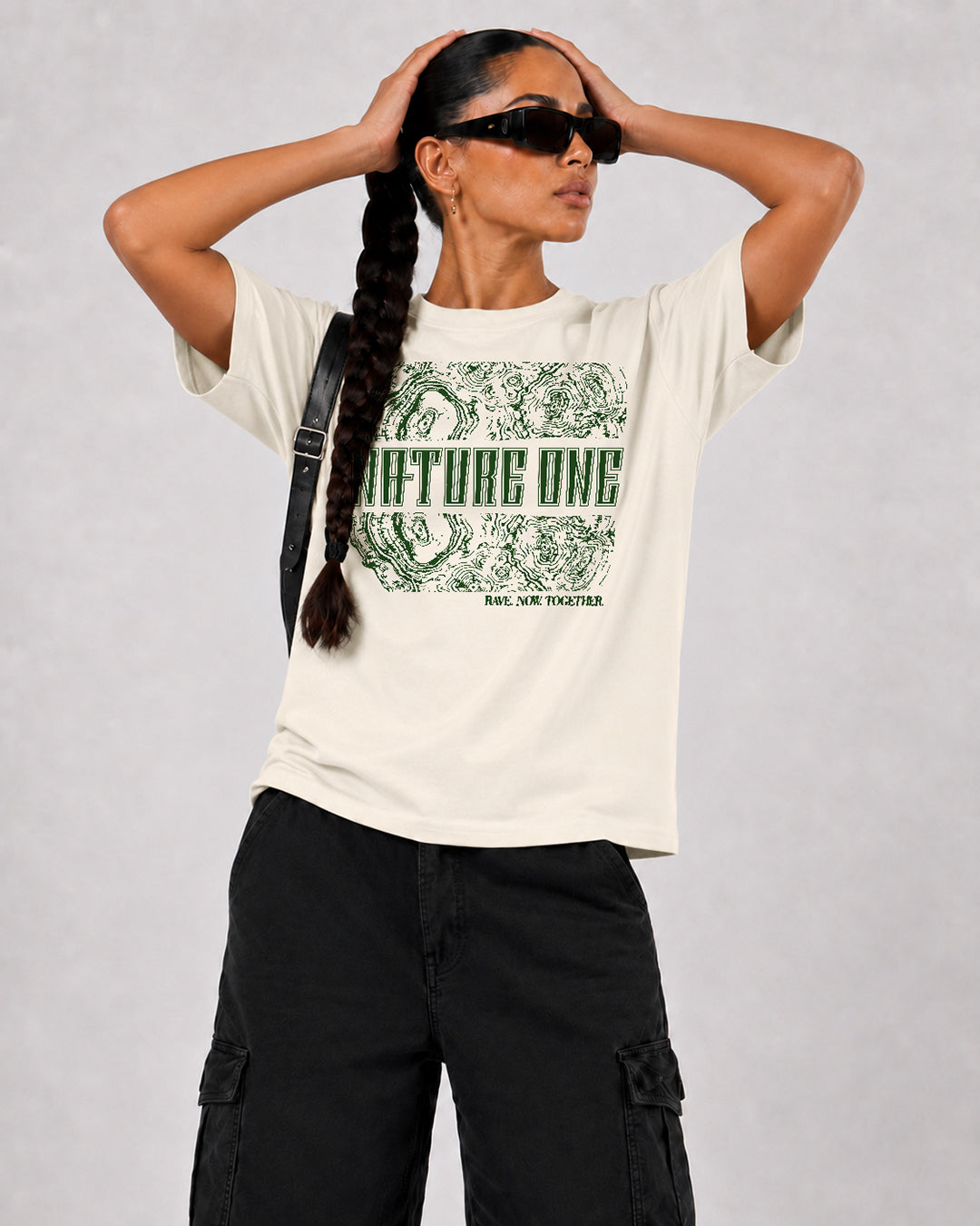 Community Shirt "BACK TO THE ROOTS" - Unisex Organic T-Shirt